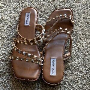 Steve Madden Tan Brown Studded Slide Sandals